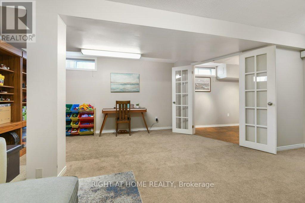 223 Longshire Circle