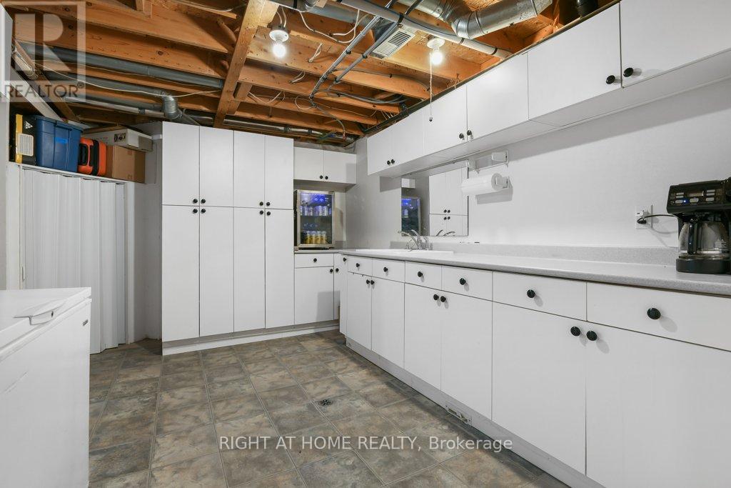 223 Longshire Circle