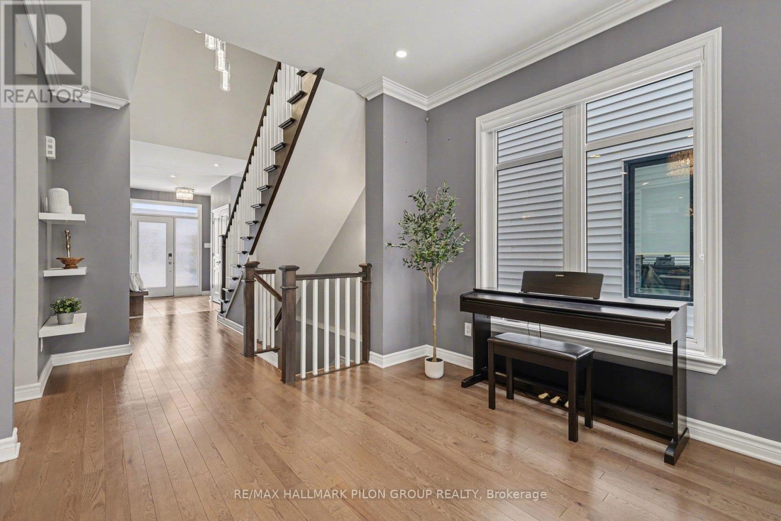 266 Shinleaf Crescent