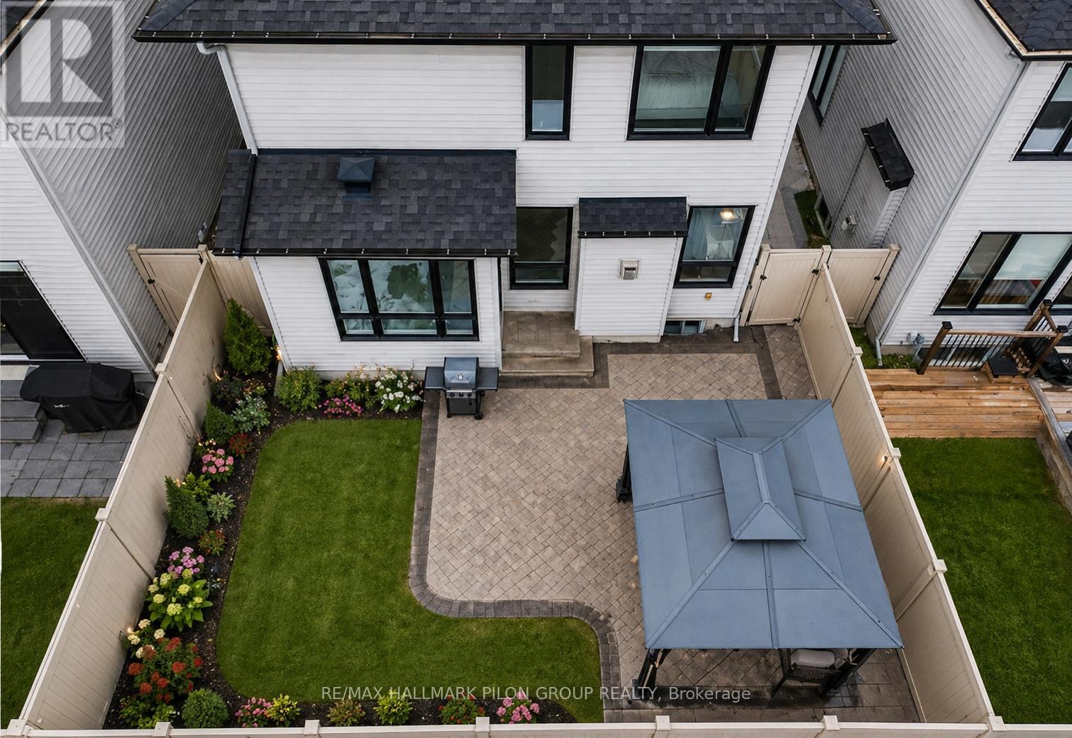 266 Shinleaf Crescent