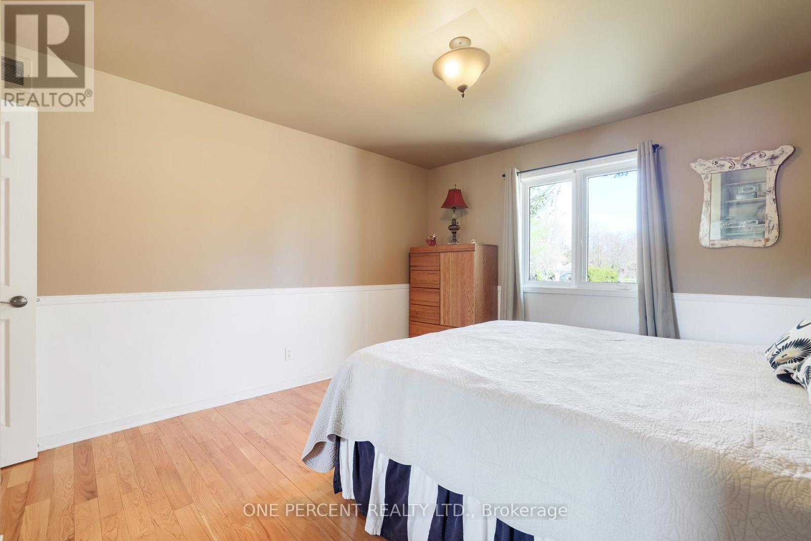 1267 Randboro Crescent