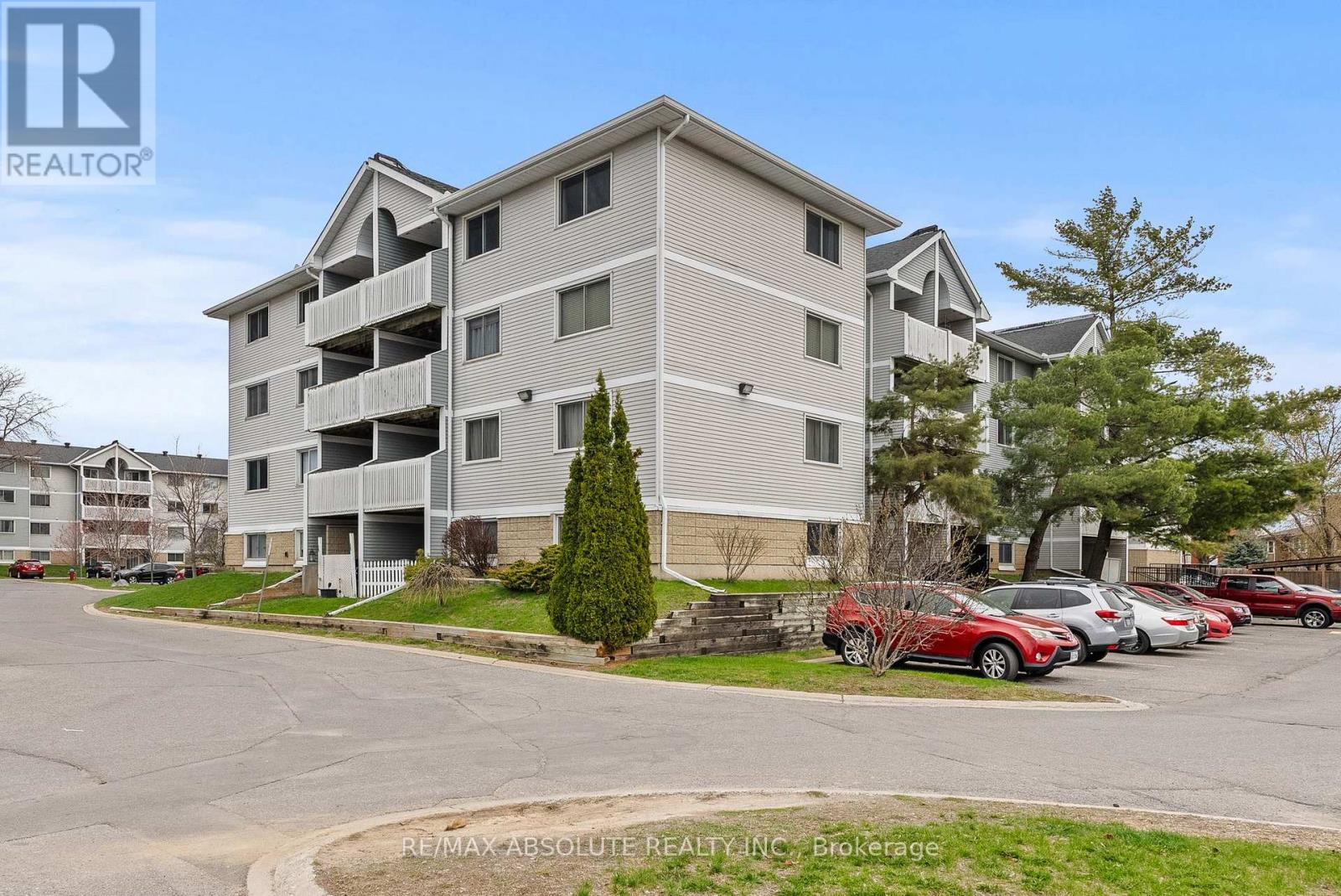 415 - 216 Viewmount Drive