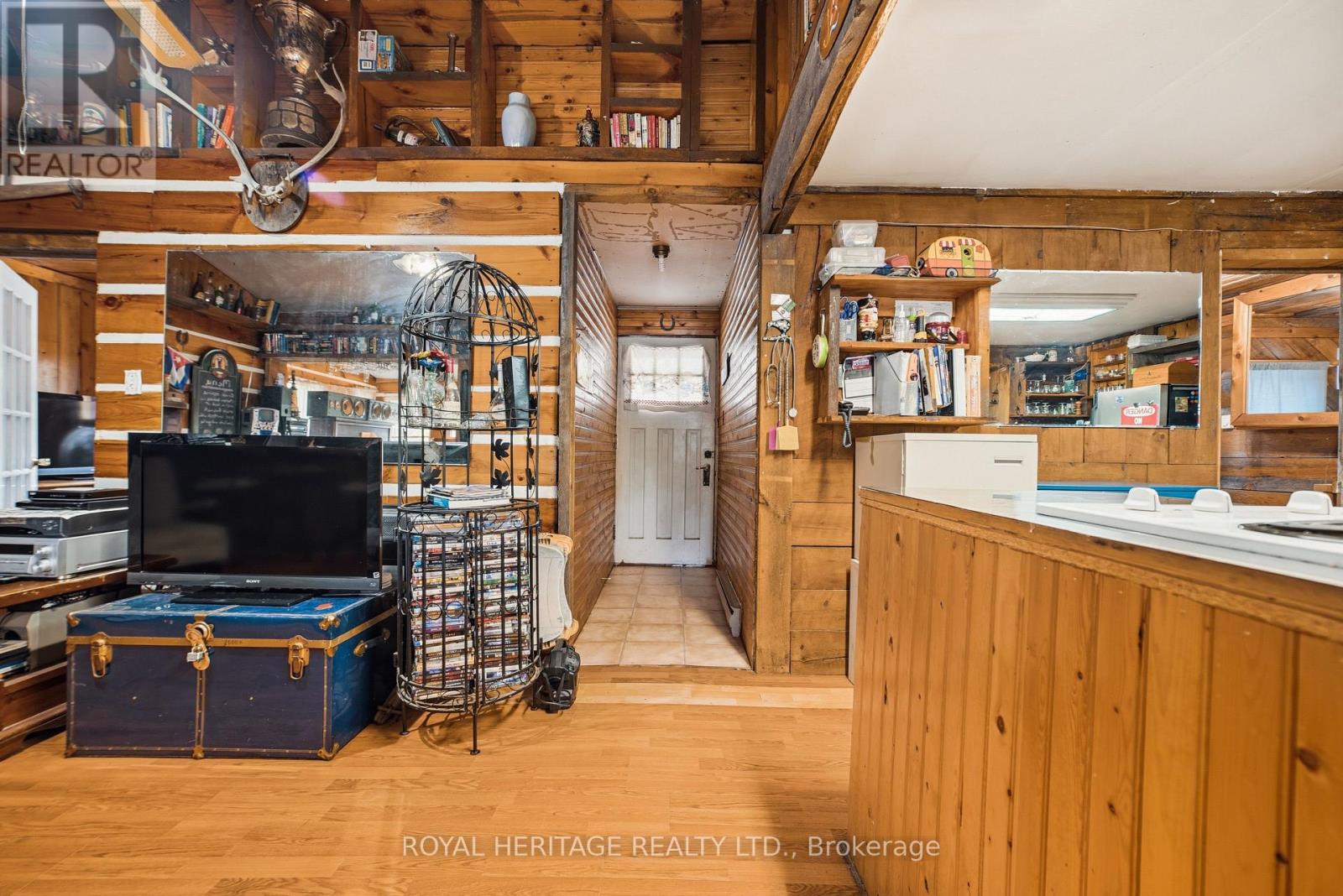 817 Darling Concession 7 Road