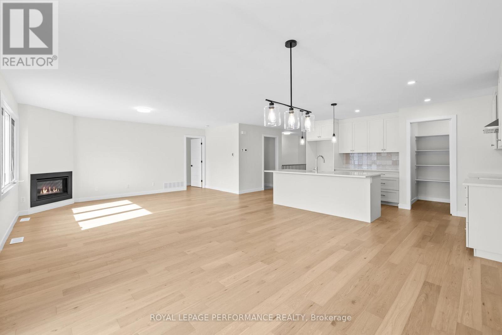 86 Mille Roches Road