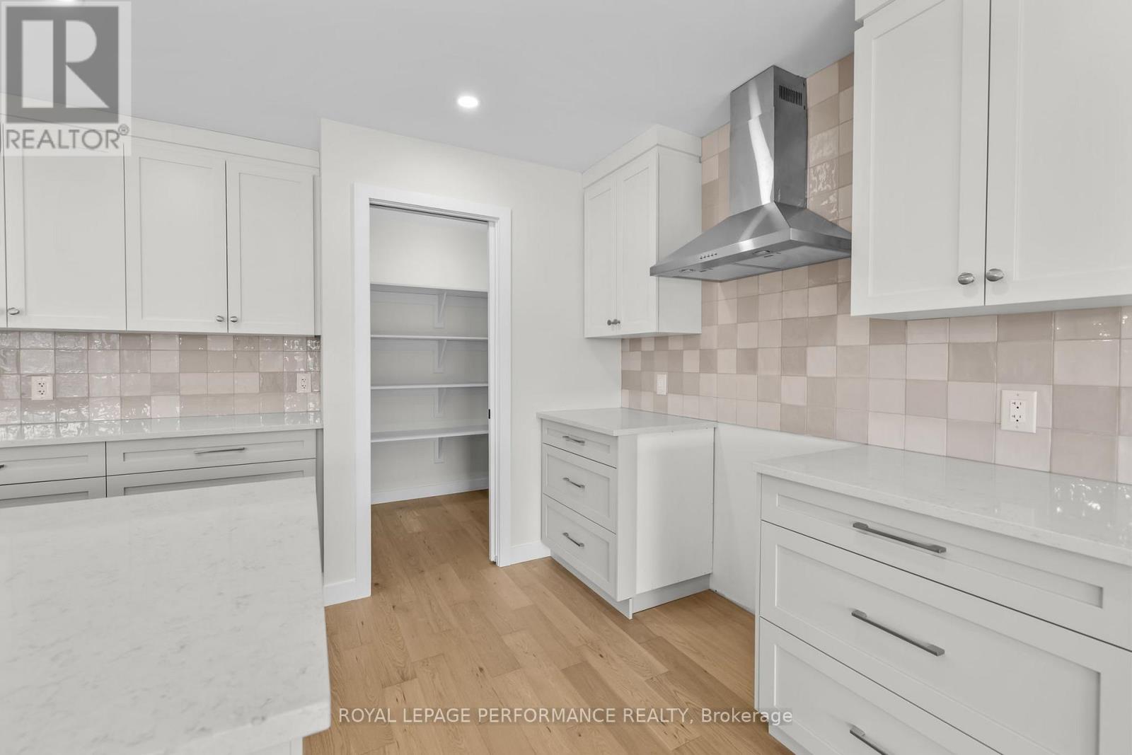 86 Mille Roches Road