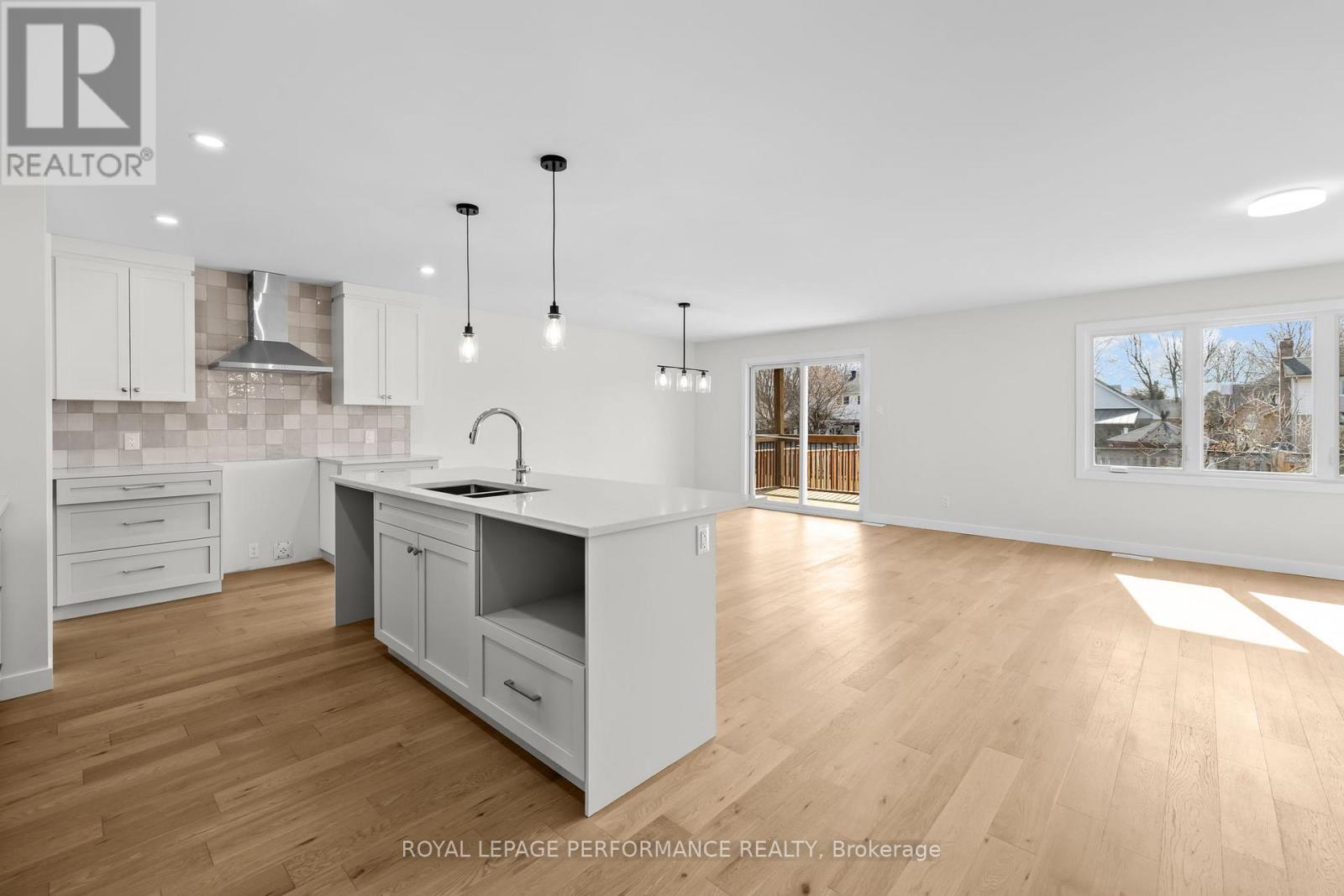 86 Mille Roches Road