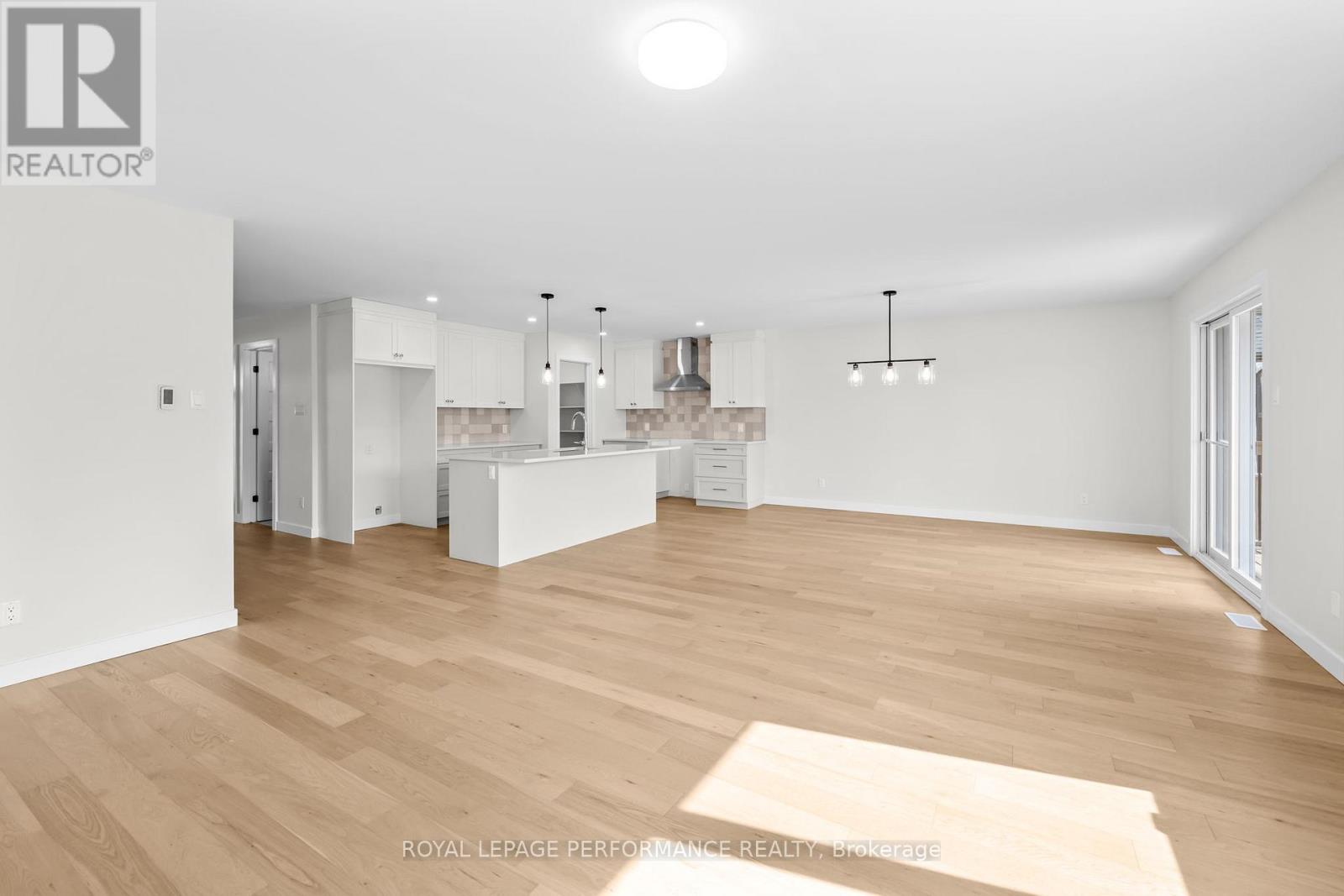 86 Mille Roches Road