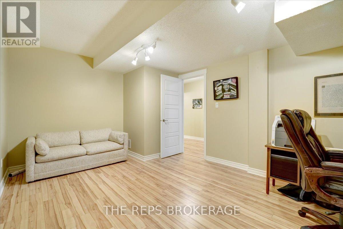 206 Country Lane Drive Se