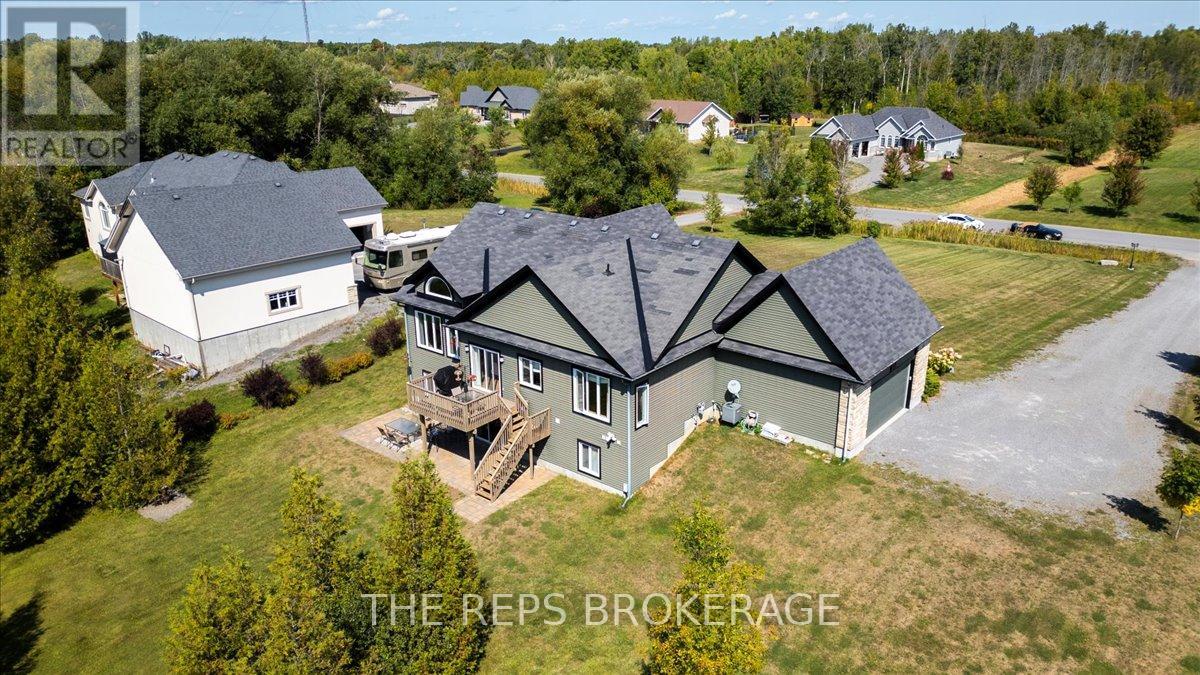 206 Country Lane Drive Se