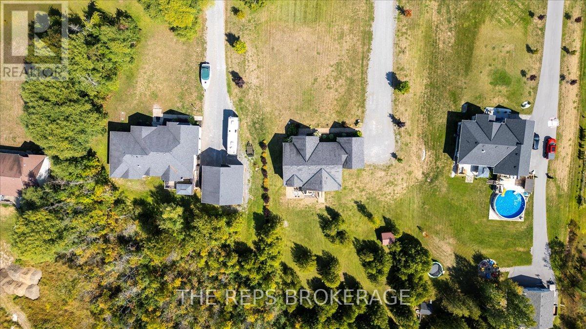 206 Country Lane Drive Se