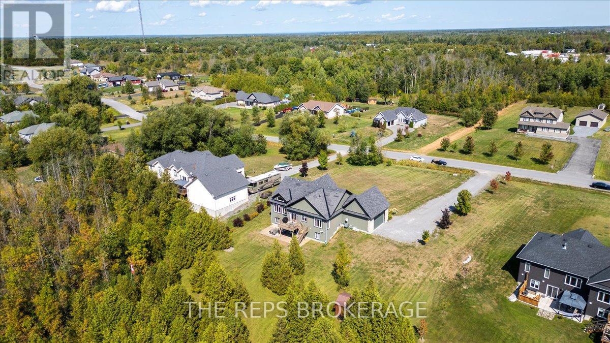 206 Country Lane Drive Se