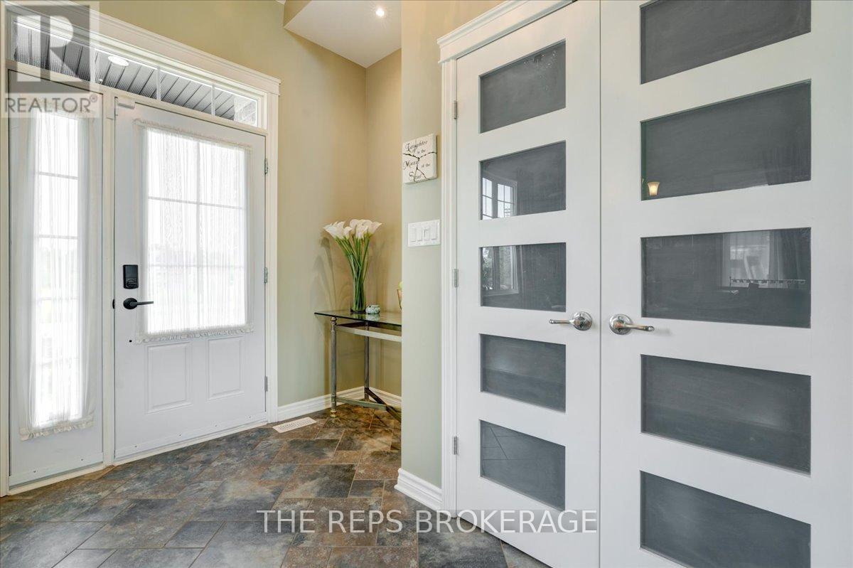 206 Country Lane Drive Se