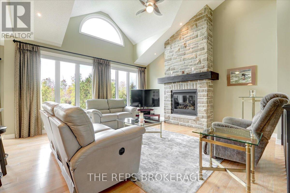 206 Country Lane Drive Se