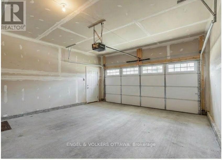 660 Terrier Circle S