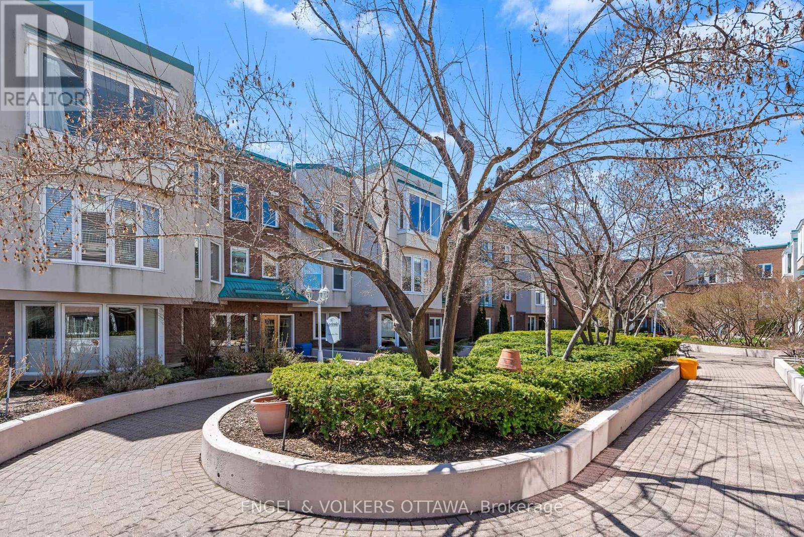 403 - 1 Columbus Avenue