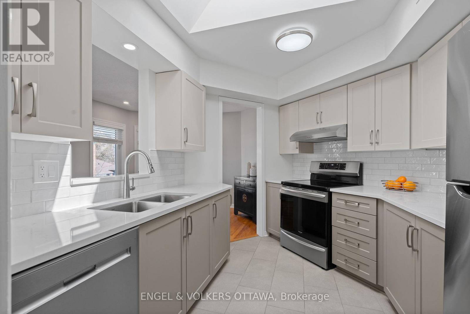 403 - 1 Columbus Avenue