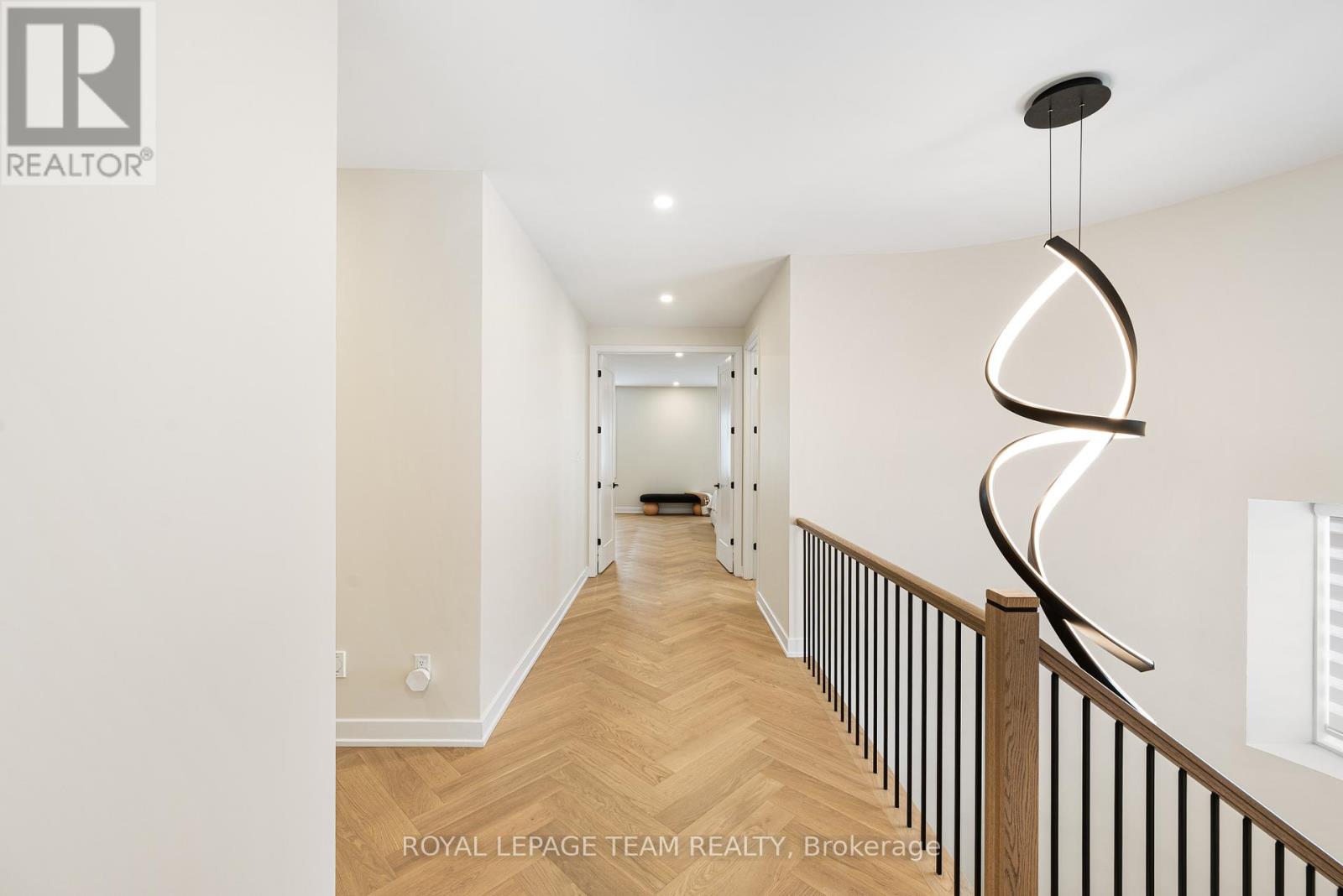 649 Bridgeport Avenue