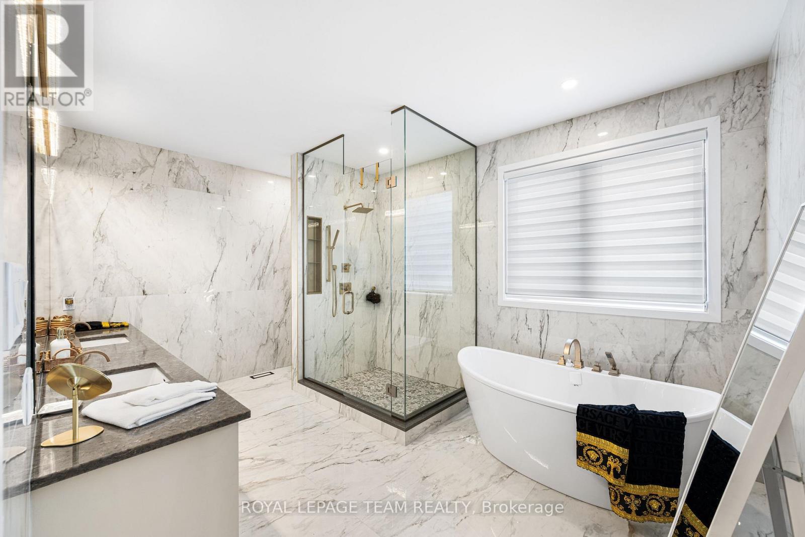 649 Bridgeport Avenue