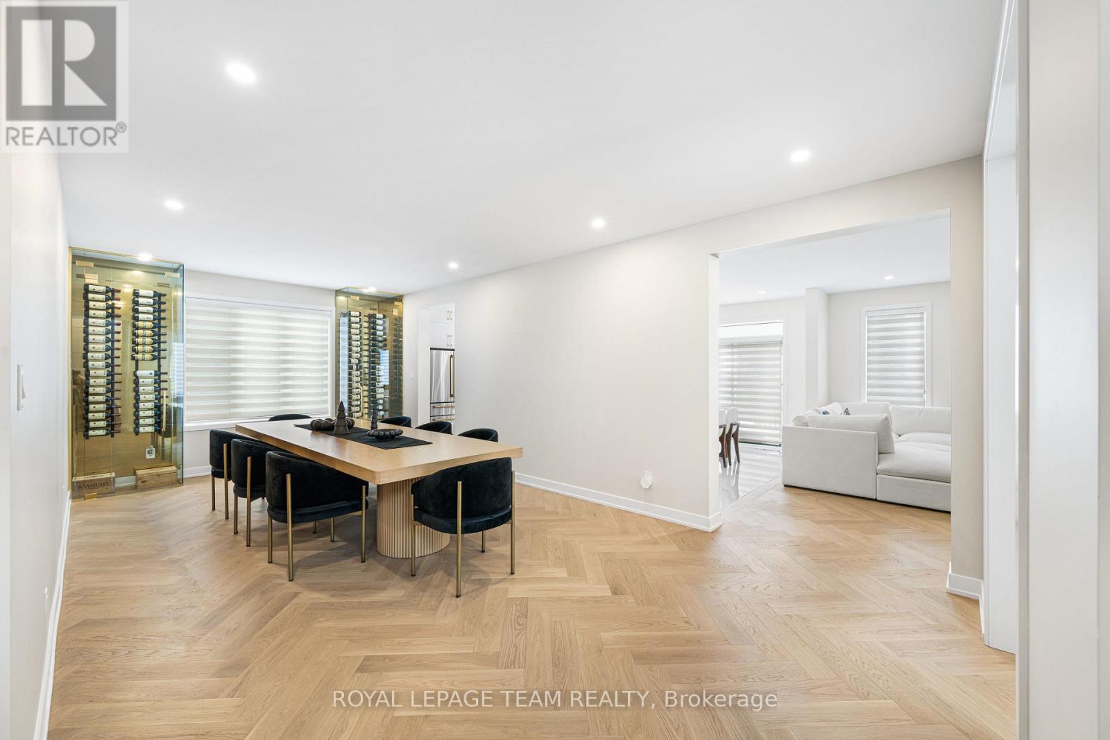 649 Bridgeport Avenue