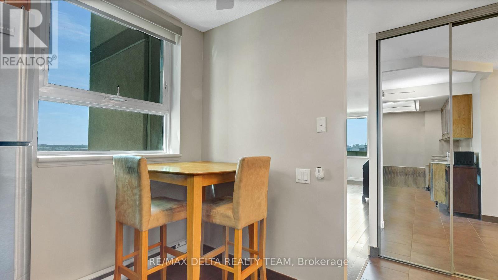 1001 - 555 Brittany Drive