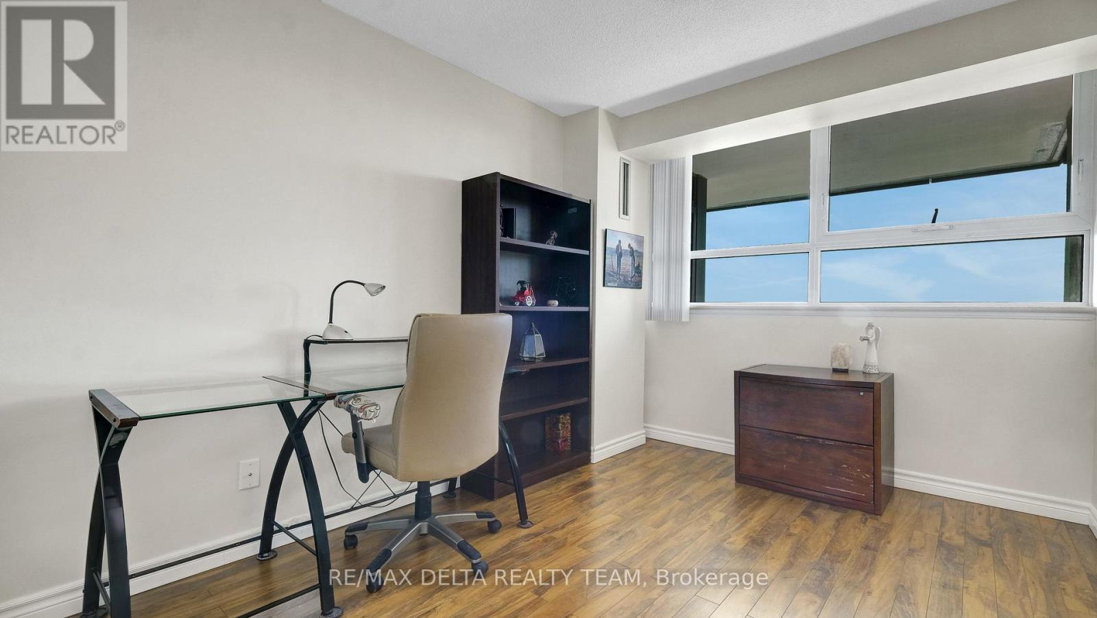 1001 - 555 Brittany Drive