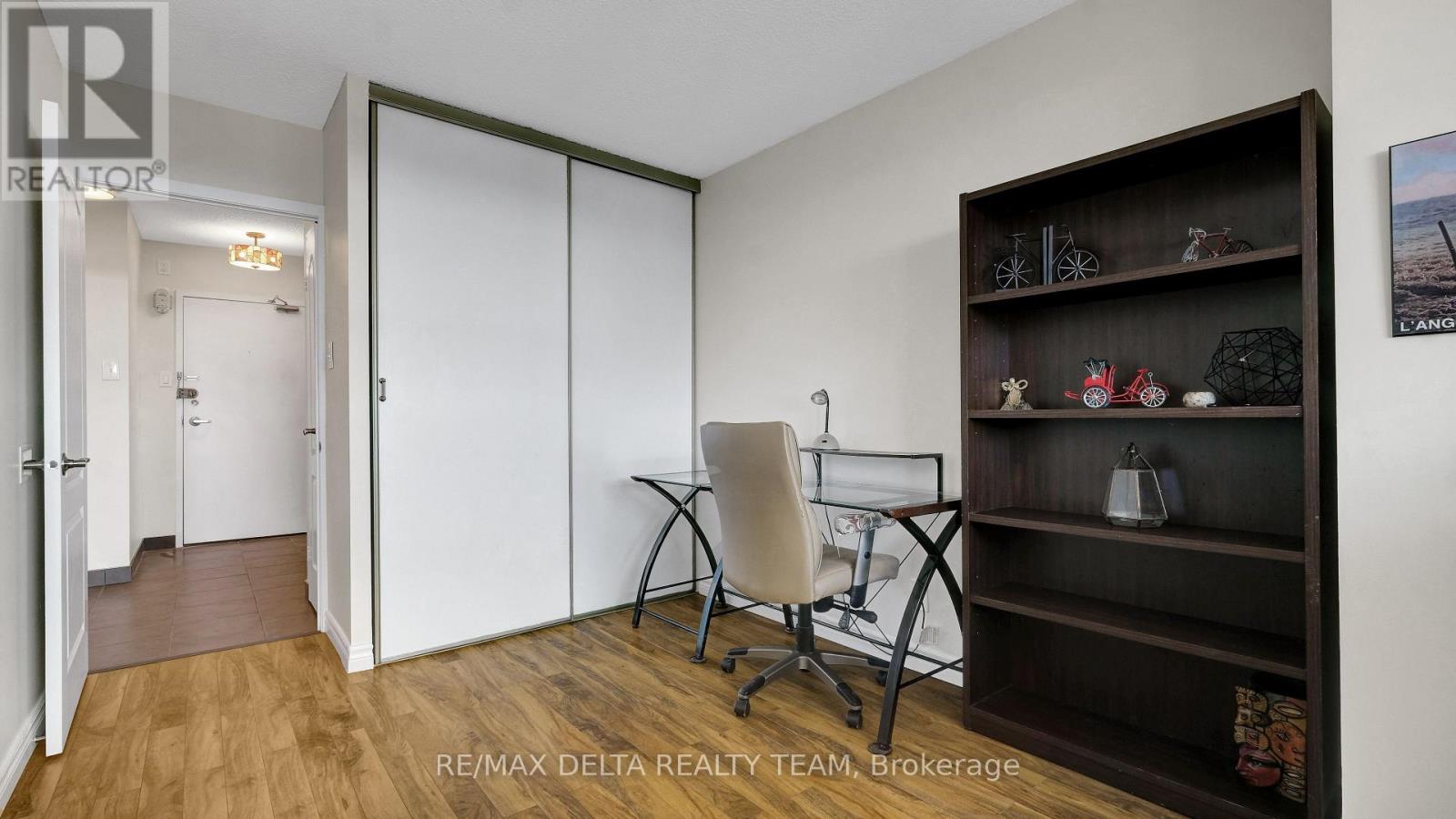 1001 - 555 Brittany Drive