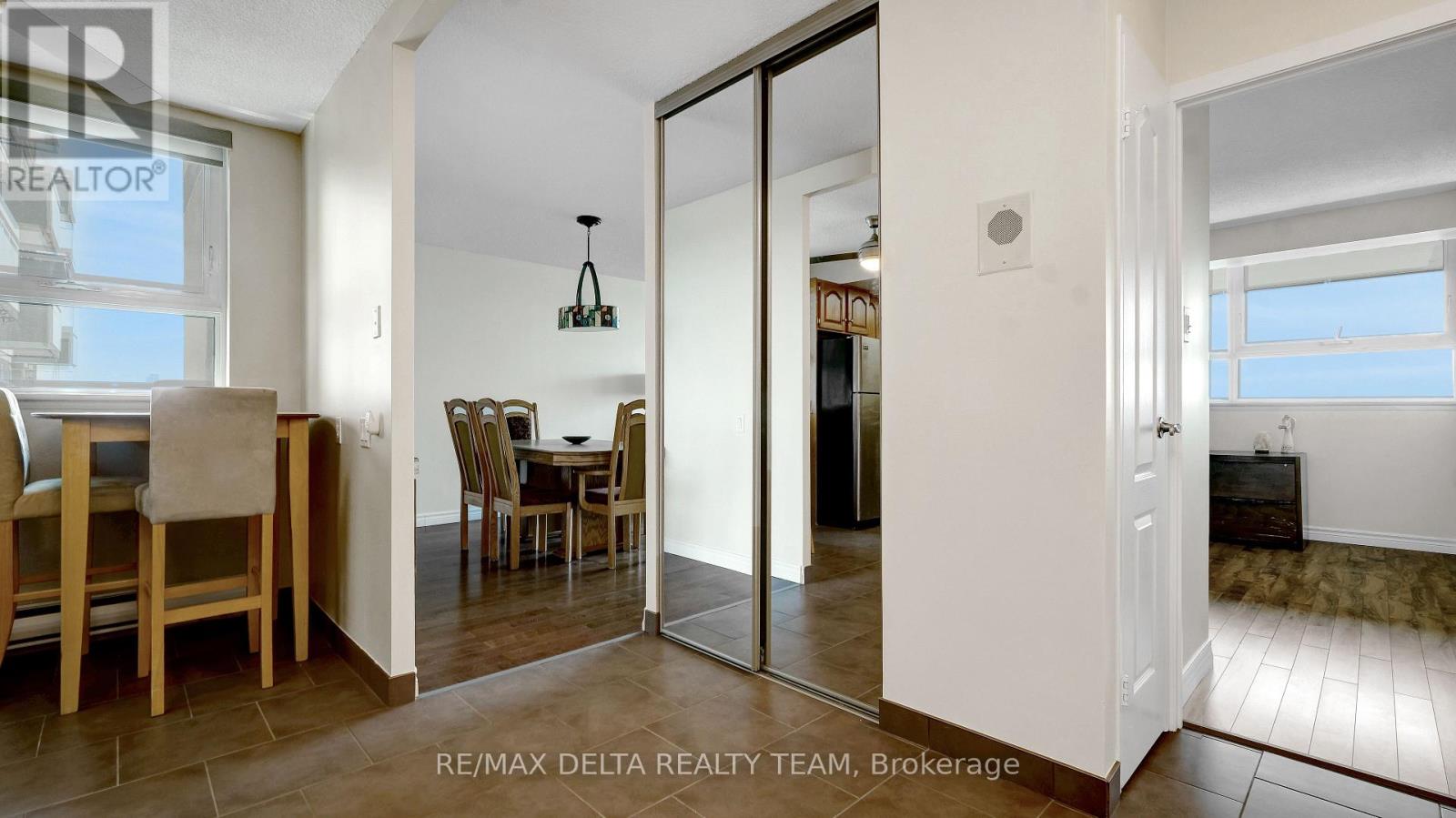 1001 - 555 Brittany Drive