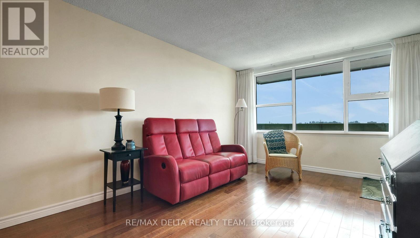 1001 - 555 Brittany Drive