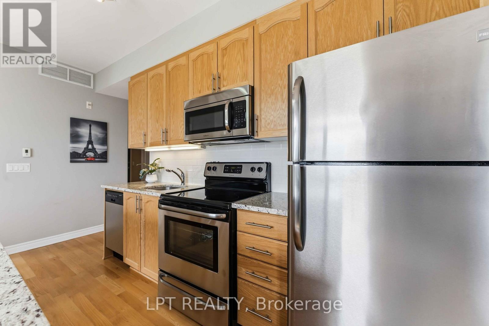 301 - 755 Beauparc Private