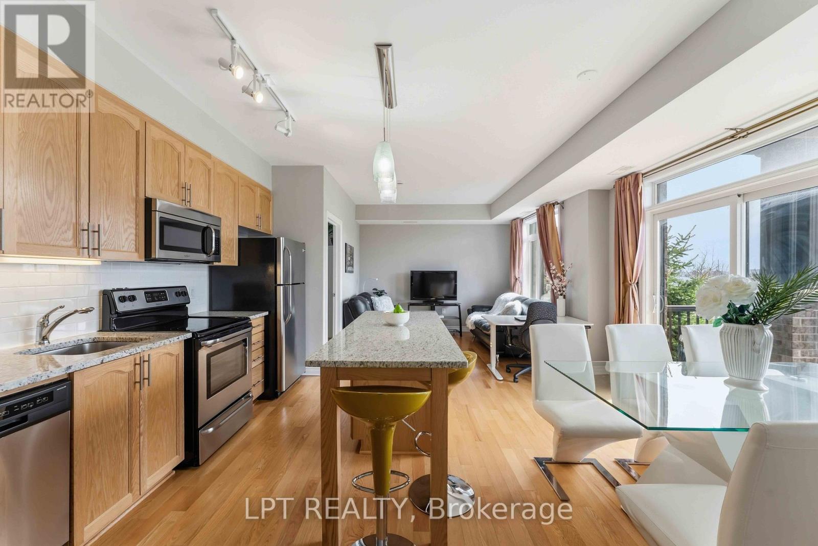 301 - 755 Beauparc Private