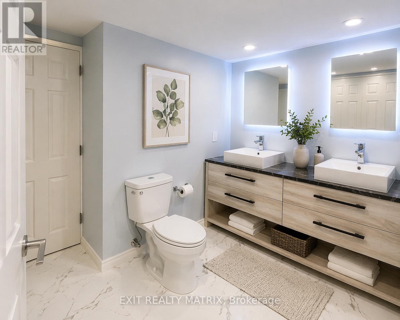 1740 Saint-laurent Street