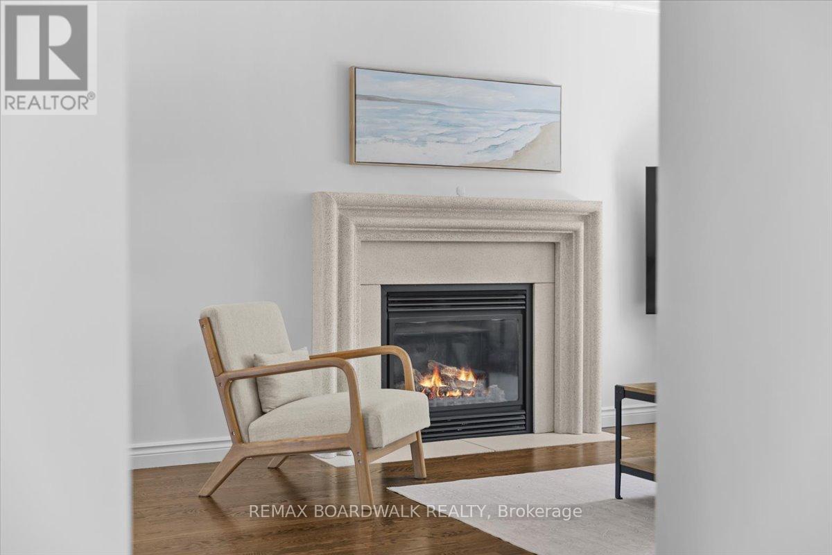 1443 Larkhaven Crescent