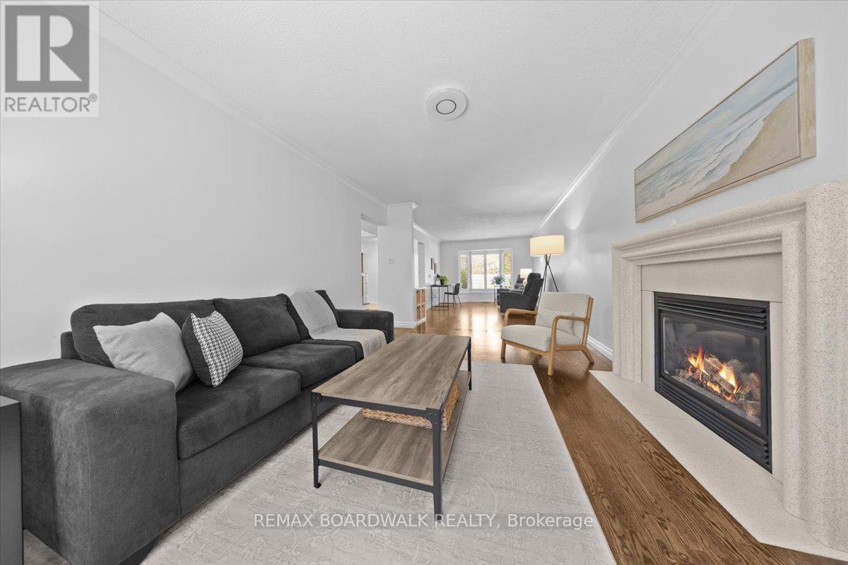 1443 Larkhaven Crescent