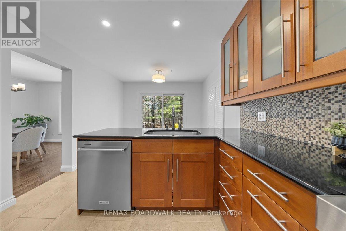 1443 Larkhaven Crescent