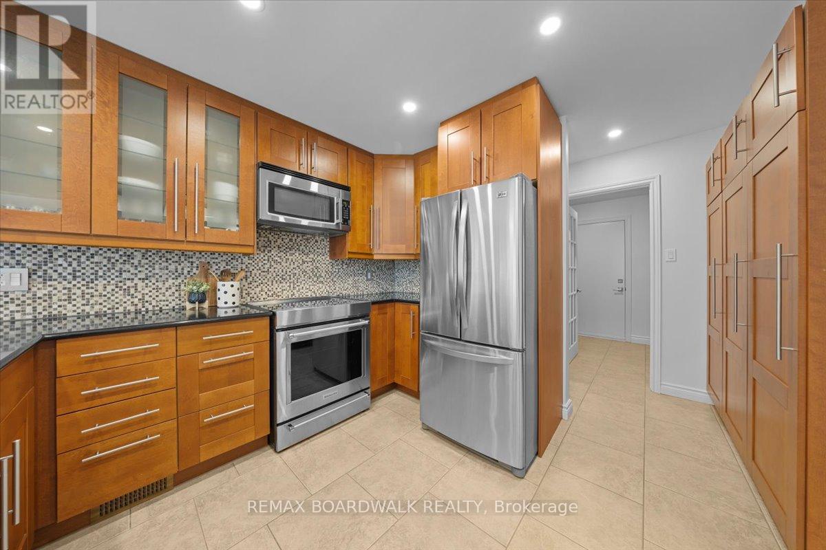 1443 Larkhaven Crescent