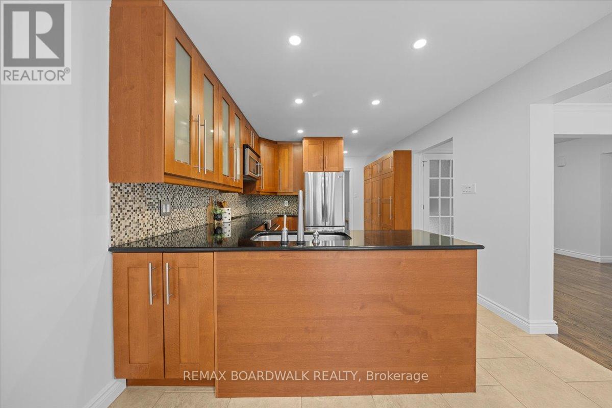 1443 Larkhaven Crescent