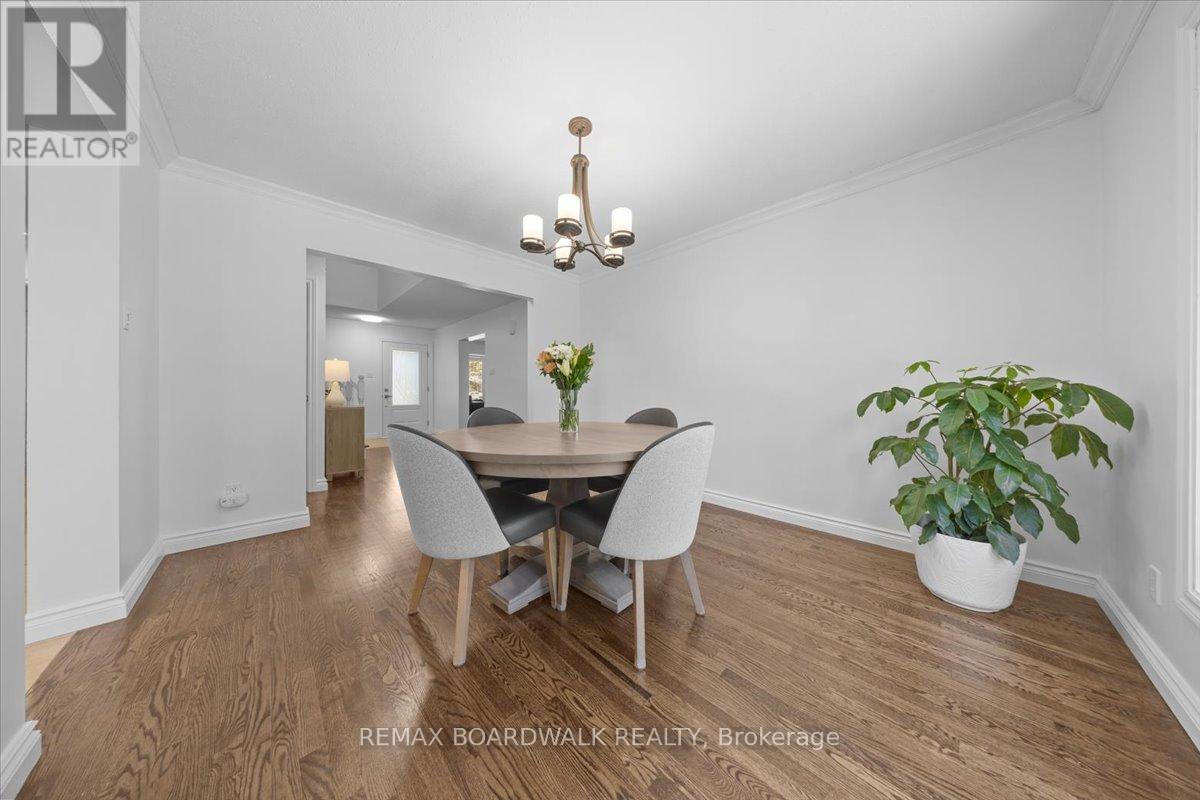 1443 Larkhaven Crescent