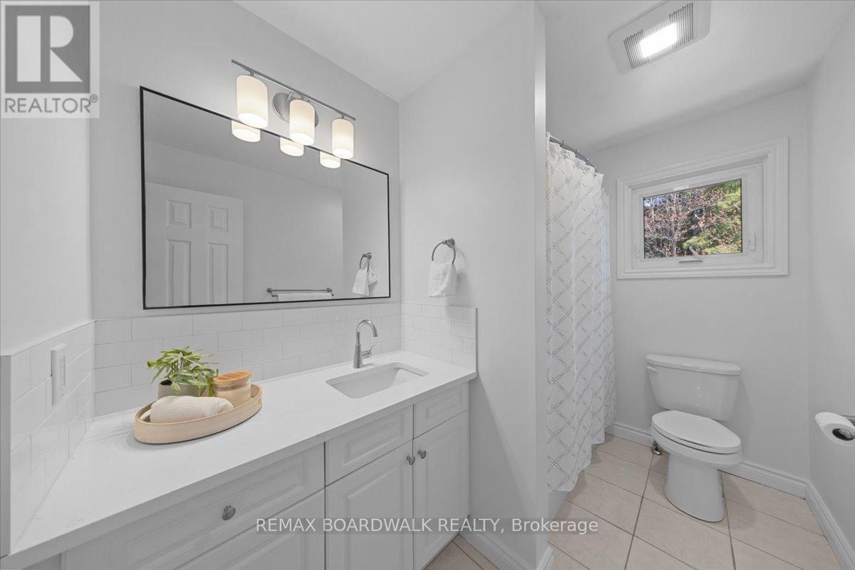 1443 Larkhaven Crescent