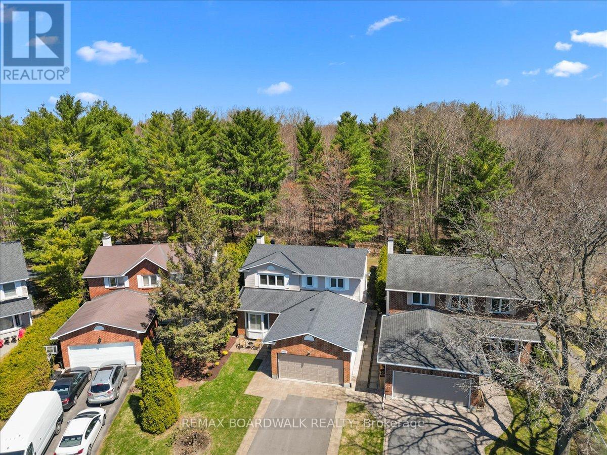 1443 Larkhaven Crescent