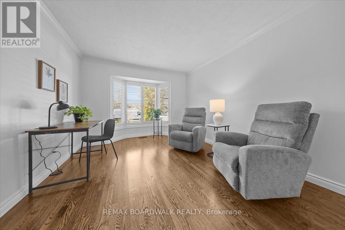 1443 Larkhaven Crescent