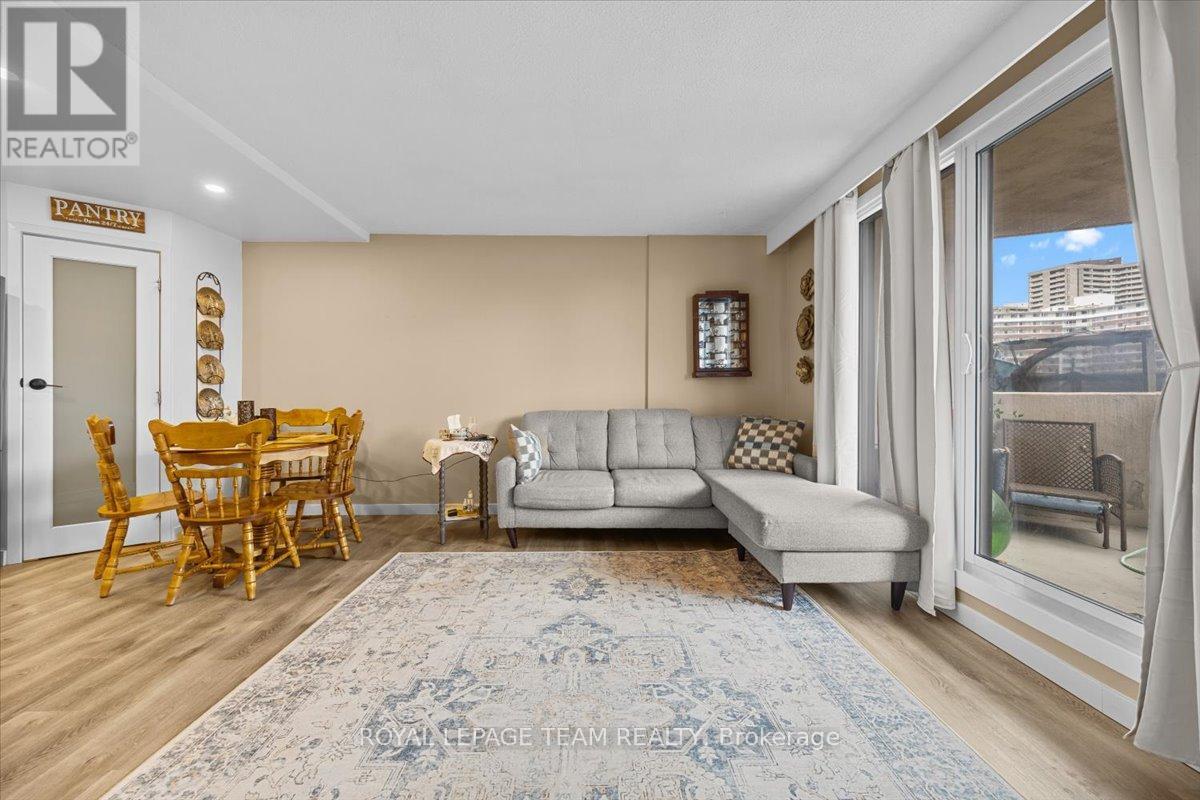 204 - 1025 Richmond Road