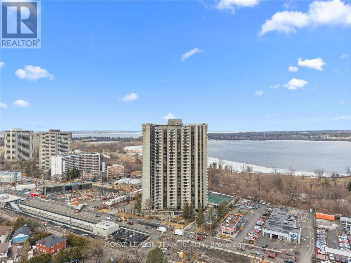 204 - 1025 Richmond Road