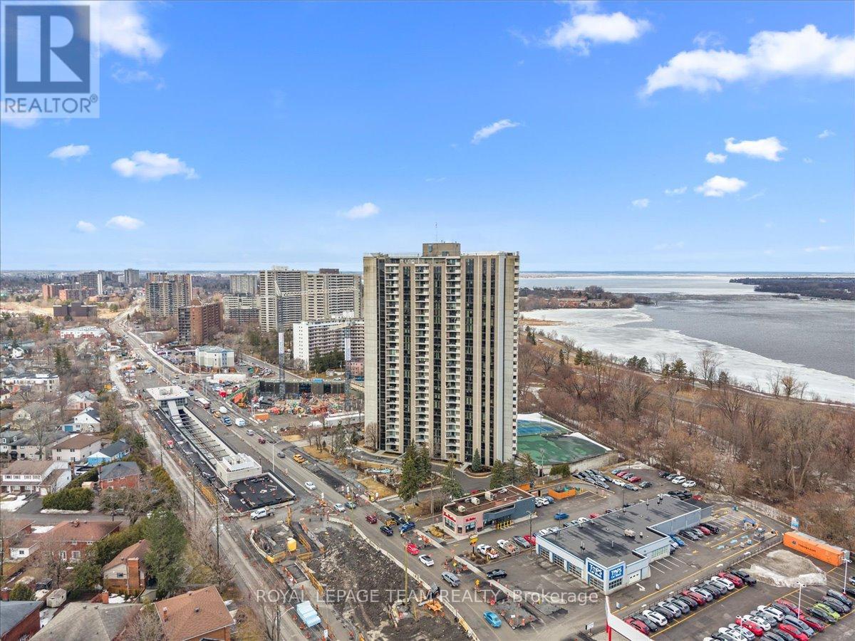 204 - 1025 Richmond Road