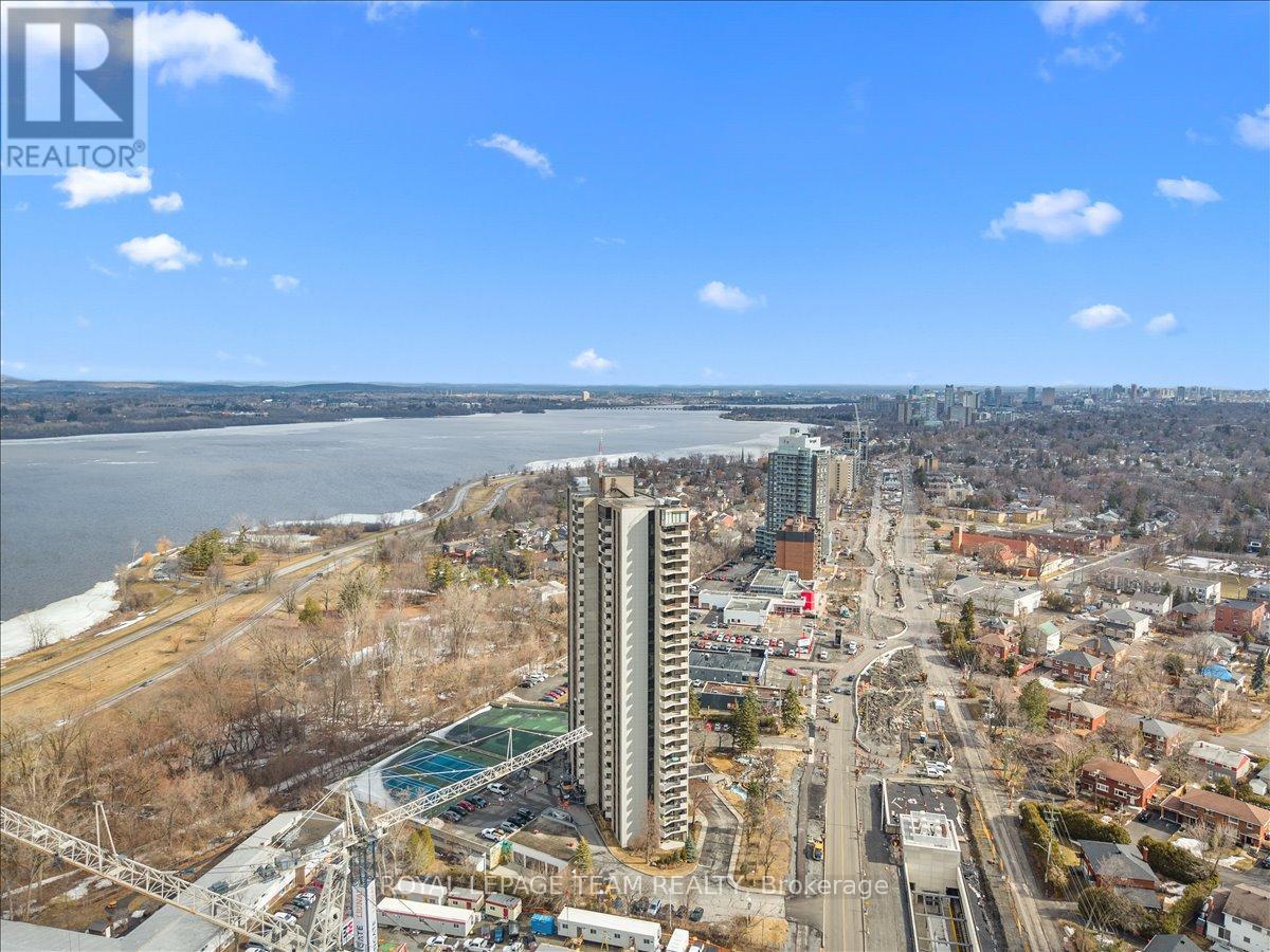 204 - 1025 Richmond Road