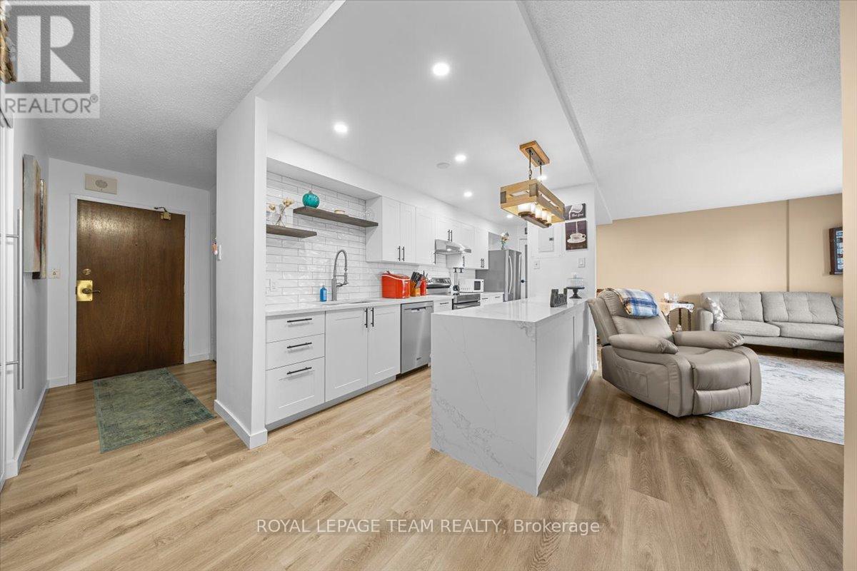 204 - 1025 Richmond Road