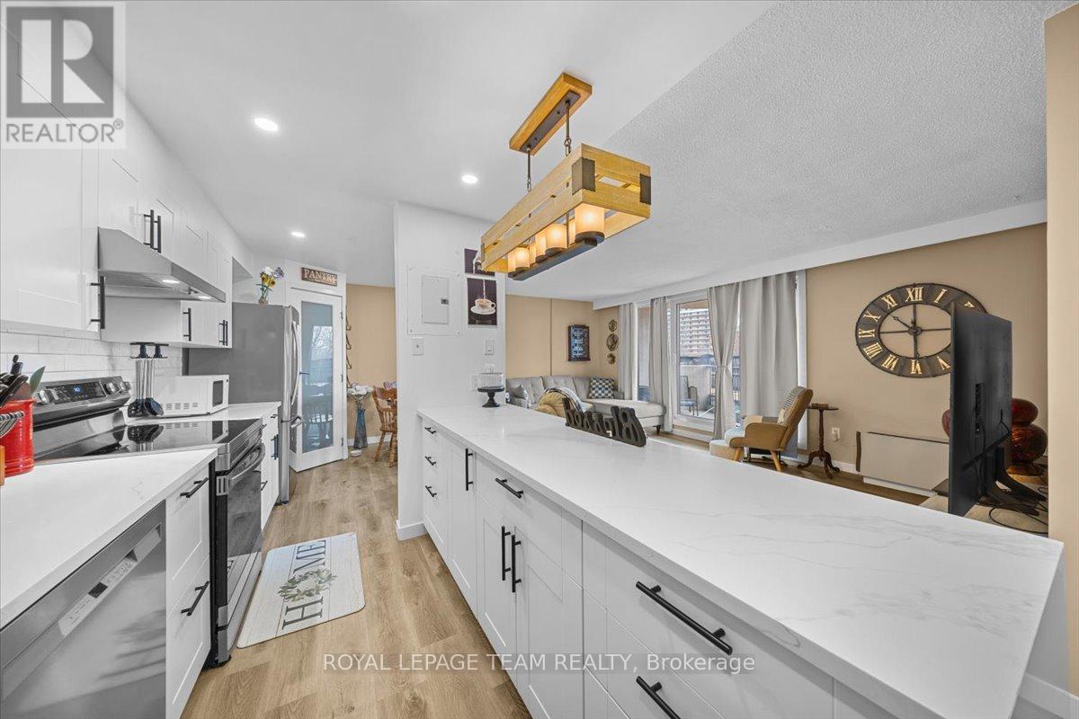 204 - 1025 Richmond Road