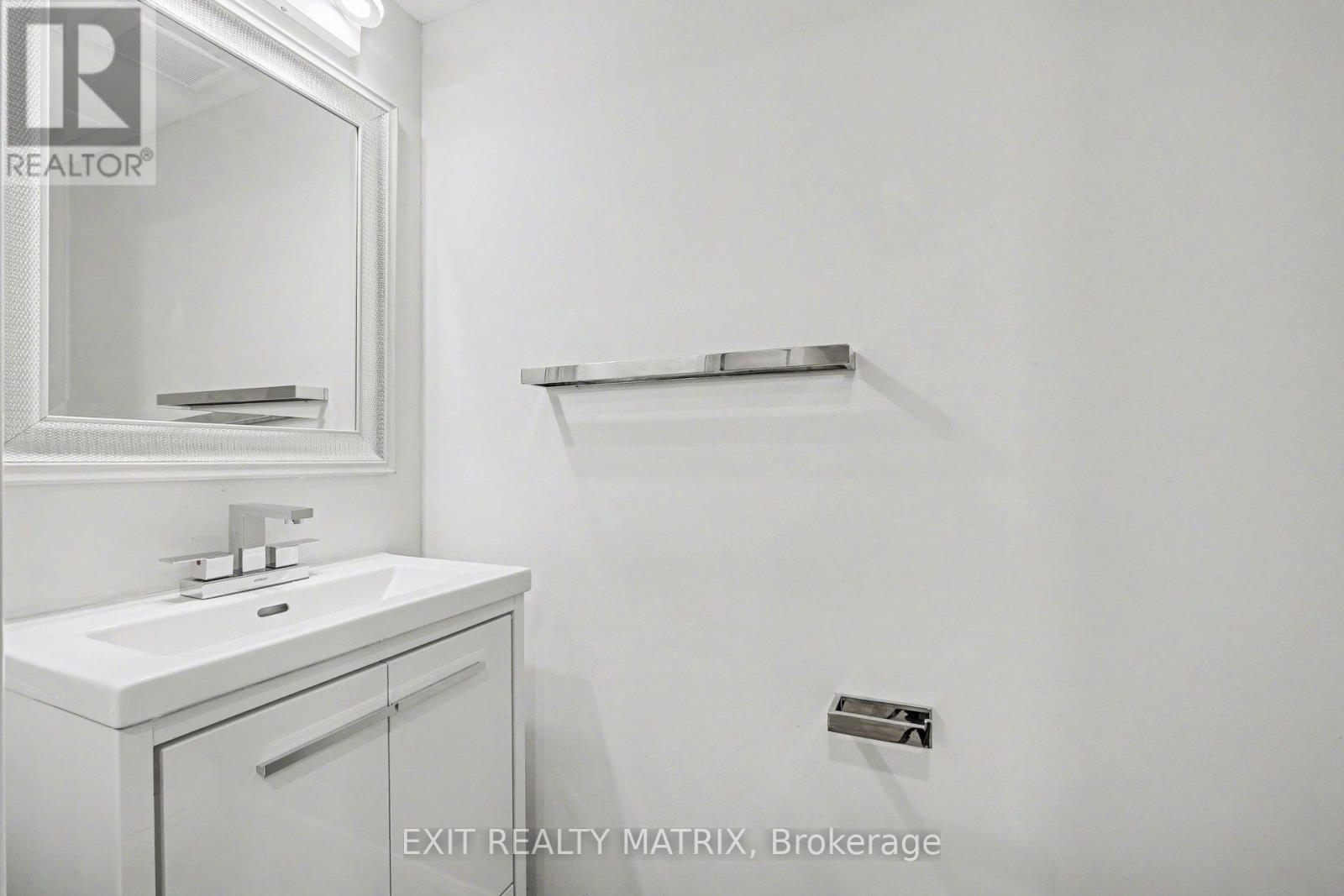 B - 1468 Heatherington Road