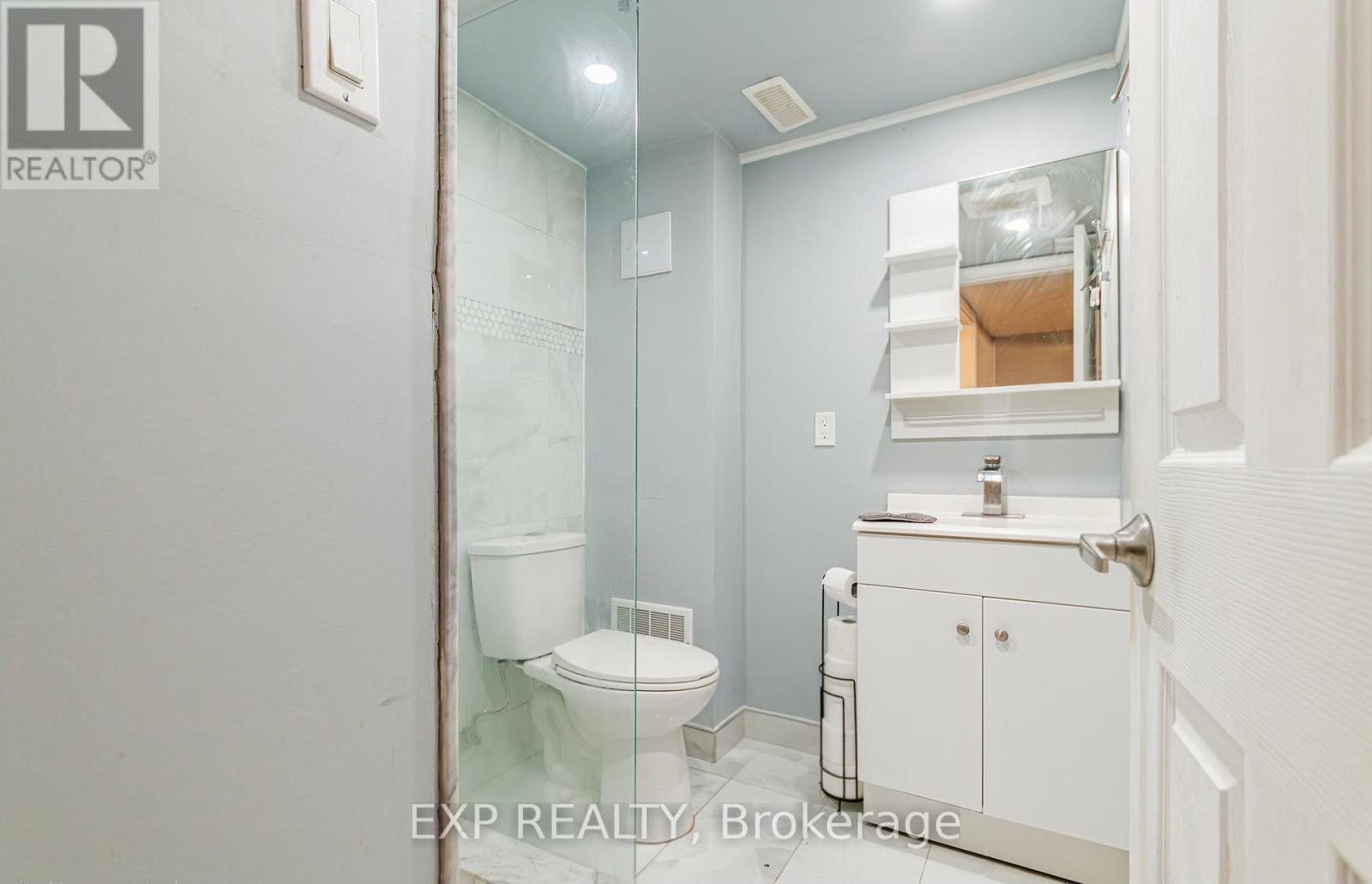 81 - 224 Romulus Private