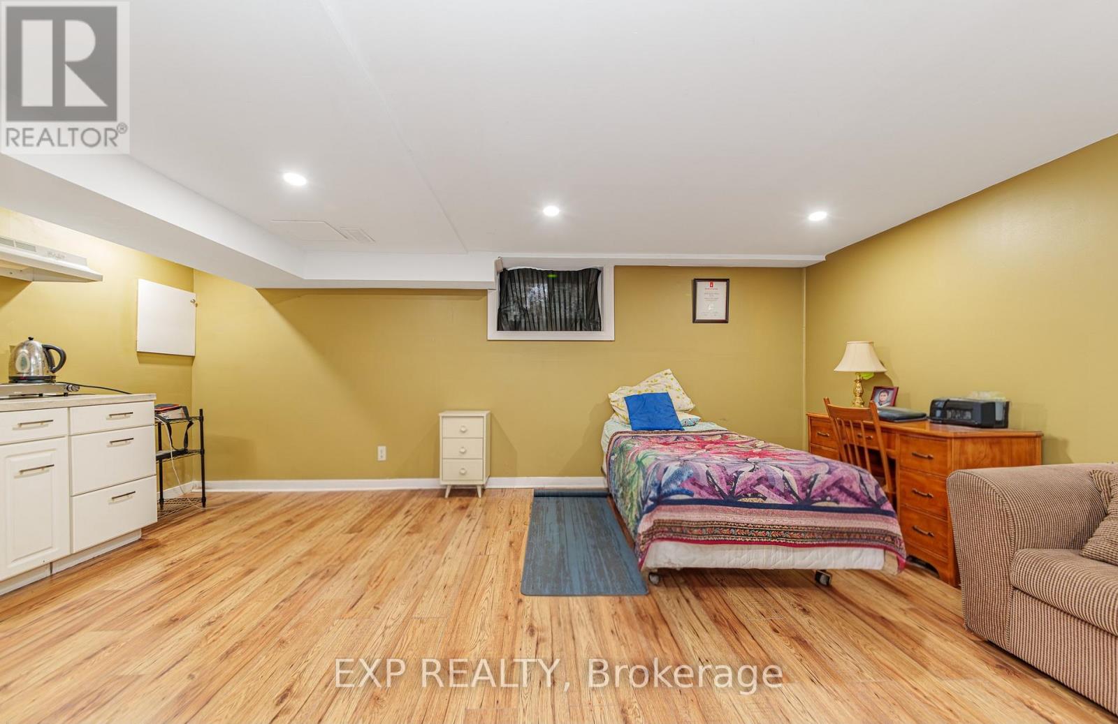 81 - 224 Romulus Private