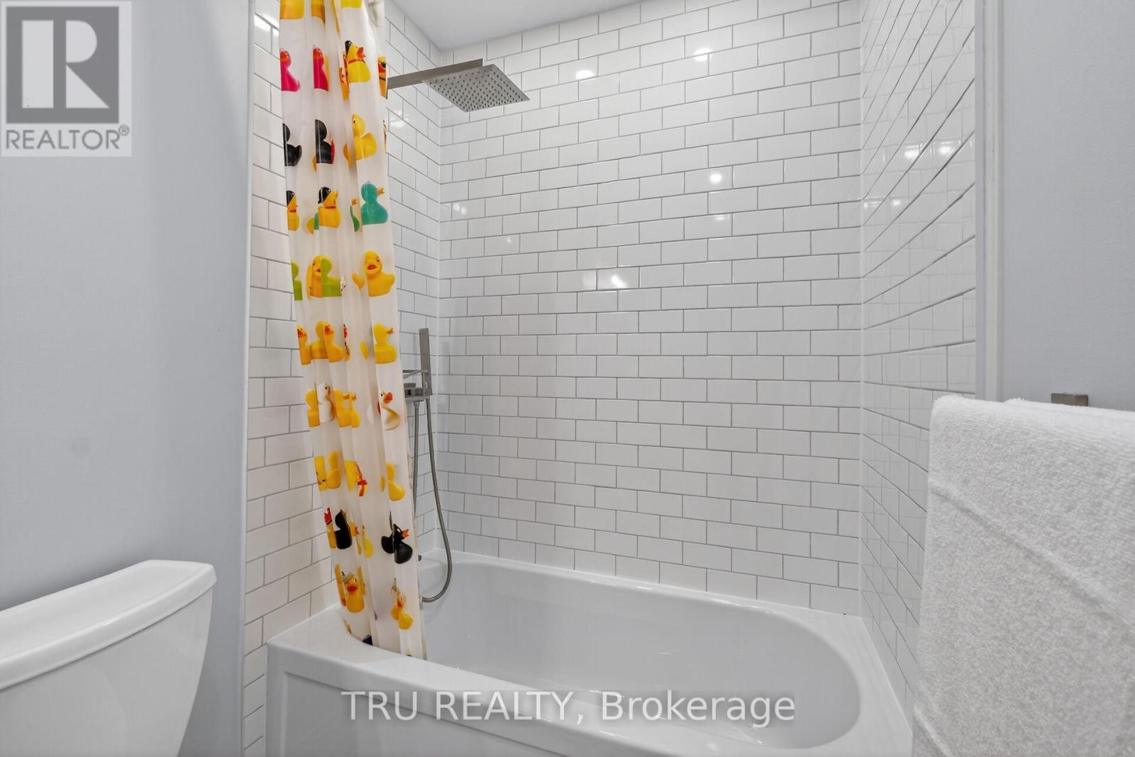 36 James Lewis Avenue